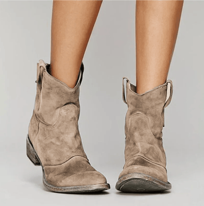 Melba - Orthopedic Boots